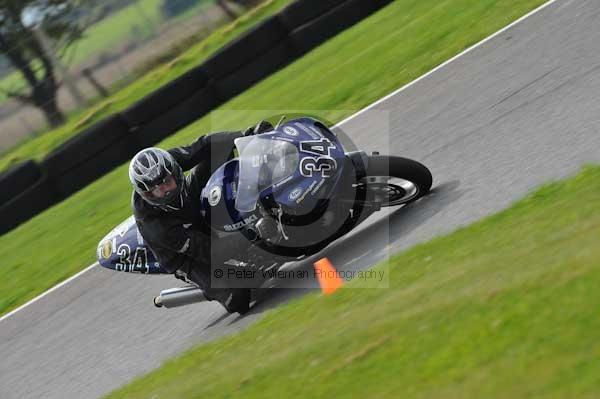 Motorcycle action photographs;Trackday digital images;cadwell;cadwell park photographs;event digital images;eventdigitalimages;motor racing louth lincolnshire;no limits trackdays;peter wileman photography;trackday;trackday photos