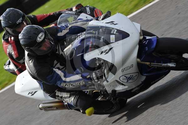 Motorcycle action photographs;Trackday digital images;cadwell;cadwell park photographs;event digital images;eventdigitalimages;motor racing louth lincolnshire;no limits trackdays;peter wileman photography;trackday;trackday photos