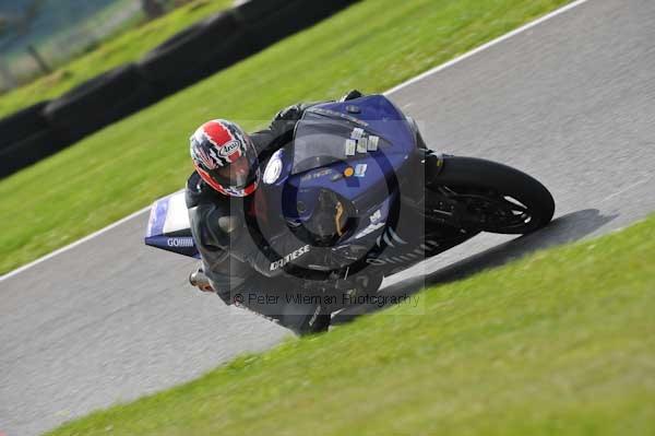 Motorcycle action photographs;Trackday digital images;cadwell;cadwell park photographs;event digital images;eventdigitalimages;motor racing louth lincolnshire;no limits trackdays;peter wileman photography;trackday;trackday photos