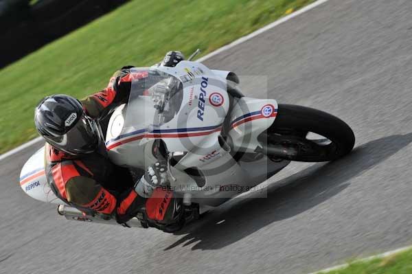 Motorcycle action photographs;Trackday digital images;cadwell;cadwell park photographs;event digital images;eventdigitalimages;motor racing louth lincolnshire;no limits trackdays;peter wileman photography;trackday;trackday photos