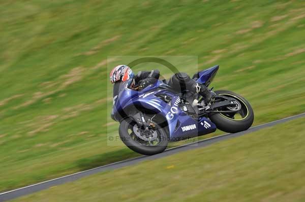 Motorcycle action photographs;Trackday digital images;cadwell;cadwell park photographs;event digital images;eventdigitalimages;motor racing louth lincolnshire;no limits trackdays;peter wileman photography;trackday;trackday photos