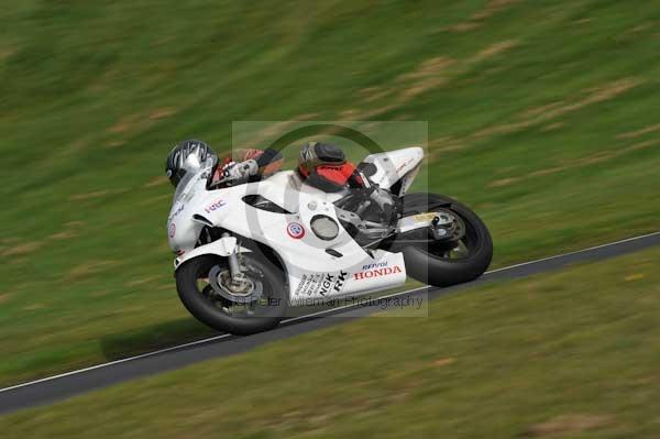 Motorcycle action photographs;Trackday digital images;cadwell;cadwell park photographs;event digital images;eventdigitalimages;motor racing louth lincolnshire;no limits trackdays;peter wileman photography;trackday;trackday photos