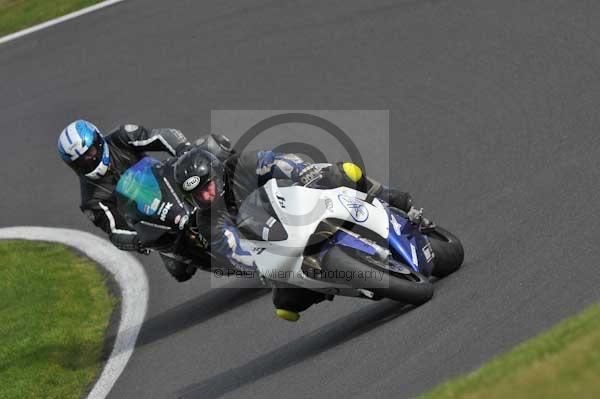Motorcycle action photographs;Trackday digital images;cadwell;cadwell park photographs;event digital images;eventdigitalimages;motor racing louth lincolnshire;no limits trackdays;peter wileman photography;trackday;trackday photos