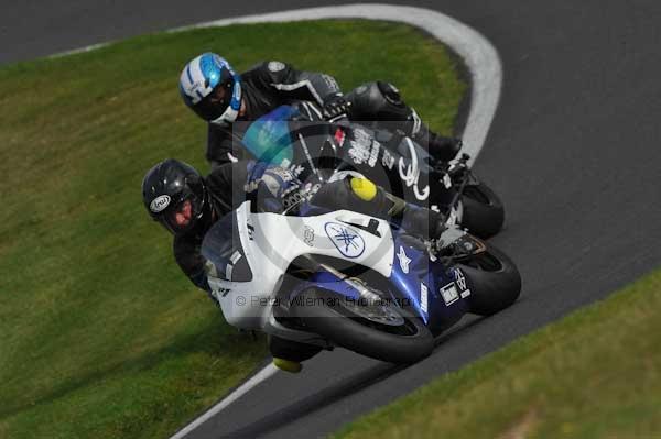 Motorcycle action photographs;Trackday digital images;cadwell;cadwell park photographs;event digital images;eventdigitalimages;motor racing louth lincolnshire;no limits trackdays;peter wileman photography;trackday;trackday photos
