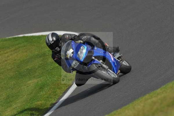 Motorcycle action photographs;Trackday digital images;cadwell;cadwell park photographs;event digital images;eventdigitalimages;motor racing louth lincolnshire;no limits trackdays;peter wileman photography;trackday;trackday photos
