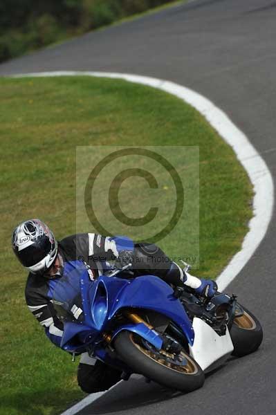 Motorcycle action photographs;Trackday digital images;cadwell;cadwell park photographs;event digital images;eventdigitalimages;motor racing louth lincolnshire;no limits trackdays;peter wileman photography;trackday;trackday photos