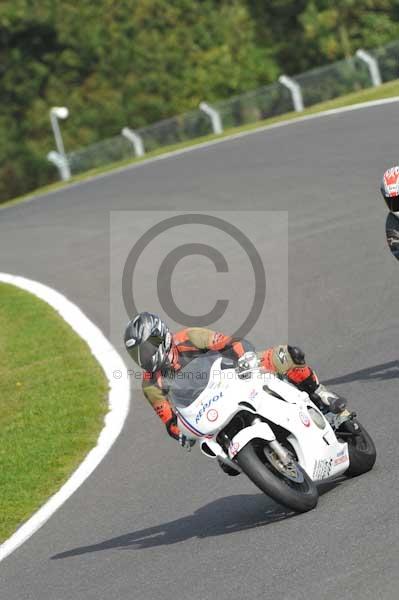 Motorcycle action photographs;Trackday digital images;cadwell;cadwell park photographs;event digital images;eventdigitalimages;motor racing louth lincolnshire;no limits trackdays;peter wileman photography;trackday;trackday photos