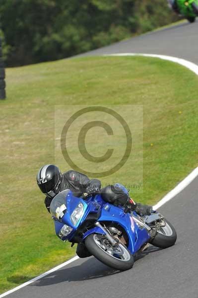 Motorcycle action photographs;Trackday digital images;cadwell;cadwell park photographs;event digital images;eventdigitalimages;motor racing louth lincolnshire;no limits trackdays;peter wileman photography;trackday;trackday photos