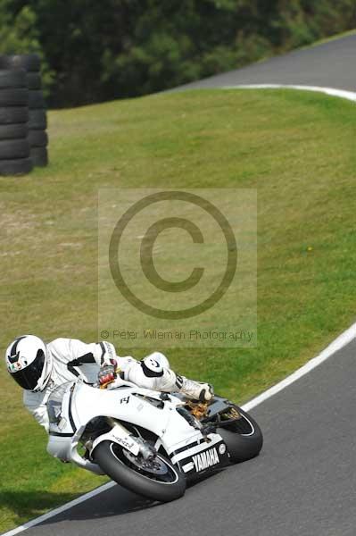 Motorcycle action photographs;Trackday digital images;cadwell;cadwell park photographs;event digital images;eventdigitalimages;motor racing louth lincolnshire;no limits trackdays;peter wileman photography;trackday;trackday photos