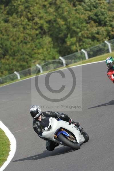 Motorcycle action photographs;Trackday digital images;cadwell;cadwell park photographs;event digital images;eventdigitalimages;motor racing louth lincolnshire;no limits trackdays;peter wileman photography;trackday;trackday photos