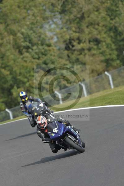 Motorcycle action photographs;Trackday digital images;cadwell;cadwell park photographs;event digital images;eventdigitalimages;motor racing louth lincolnshire;no limits trackdays;peter wileman photography;trackday;trackday photos