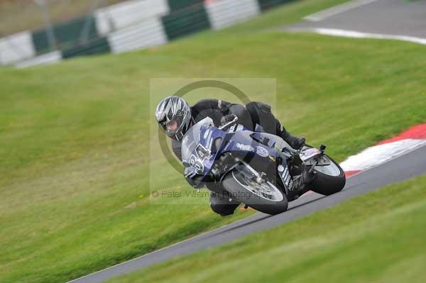 Motorcycle action photographs;Trackday digital images;cadwell;cadwell park photographs;event digital images;eventdigitalimages;motor racing louth lincolnshire;no limits trackdays;peter wileman photography;trackday;trackday photos