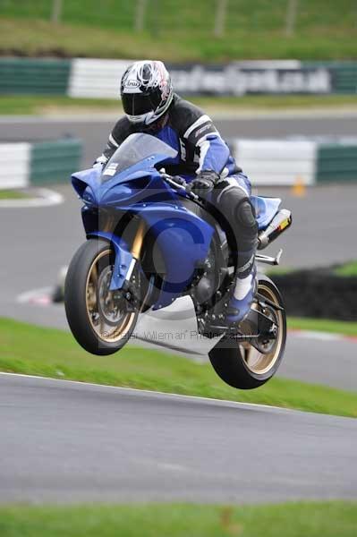 Motorcycle action photographs;Trackday digital images;cadwell;cadwell park photographs;event digital images;eventdigitalimages;motor racing louth lincolnshire;no limits trackdays;peter wileman photography;trackday;trackday photos