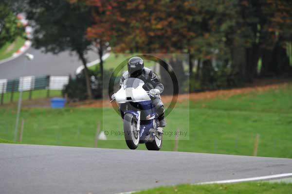 Motorcycle action photographs;Trackday digital images;cadwell;cadwell park photographs;event digital images;eventdigitalimages;motor racing louth lincolnshire;no limits trackdays;peter wileman photography;trackday;trackday photos