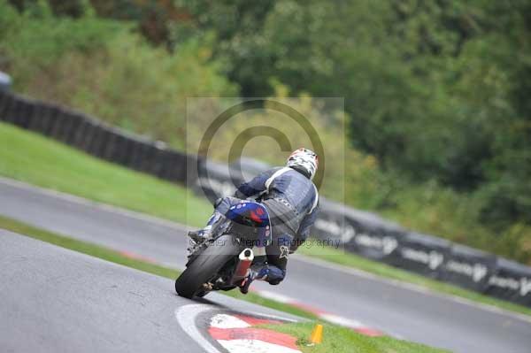 Motorcycle action photographs;Trackday digital images;cadwell;cadwell park photographs;event digital images;eventdigitalimages;motor racing louth lincolnshire;no limits trackdays;peter wileman photography;trackday;trackday photos