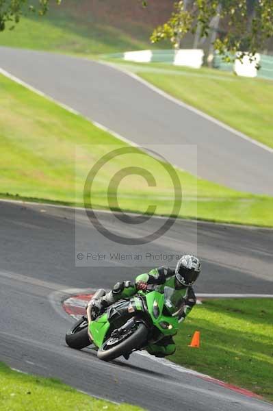 Motorcycle action photographs;Trackday digital images;cadwell;cadwell park photographs;event digital images;eventdigitalimages;motor racing louth lincolnshire;no limits trackdays;peter wileman photography;trackday;trackday photos