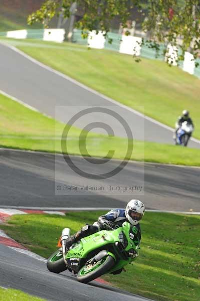 Motorcycle action photographs;Trackday digital images;cadwell;cadwell park photographs;event digital images;eventdigitalimages;motor racing louth lincolnshire;no limits trackdays;peter wileman photography;trackday;trackday photos