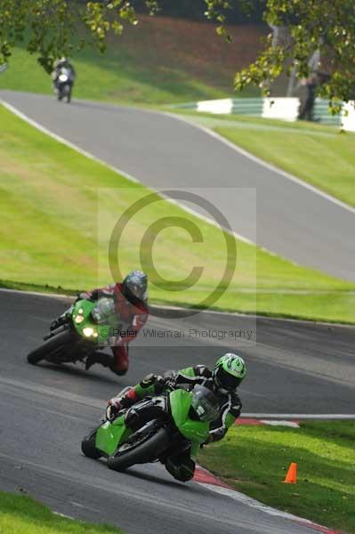 Motorcycle action photographs;Trackday digital images;cadwell;cadwell park photographs;event digital images;eventdigitalimages;motor racing louth lincolnshire;no limits trackdays;peter wileman photography;trackday;trackday photos