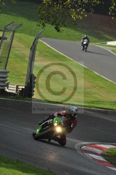 Motorcycle action photographs;Trackday digital images;cadwell;cadwell park photographs;event digital images;eventdigitalimages;motor racing louth lincolnshire;no limits trackdays;peter wileman photography;trackday;trackday photos