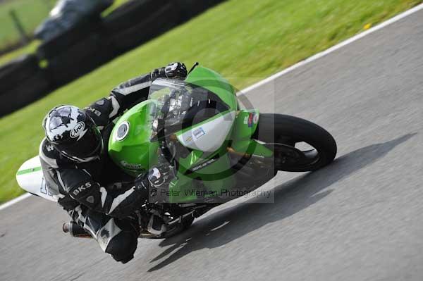 Motorcycle action photographs;Trackday digital images;cadwell;cadwell park photographs;event digital images;eventdigitalimages;motor racing louth lincolnshire;no limits trackdays;peter wileman photography;trackday;trackday photos