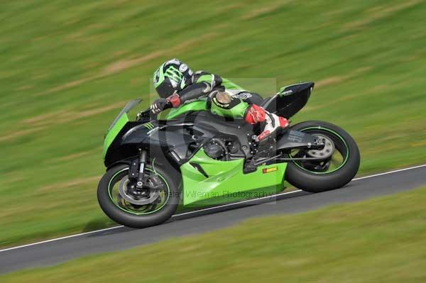 Motorcycle action photographs;Trackday digital images;cadwell;cadwell park photographs;event digital images;eventdigitalimages;motor racing louth lincolnshire;no limits trackdays;peter wileman photography;trackday;trackday photos