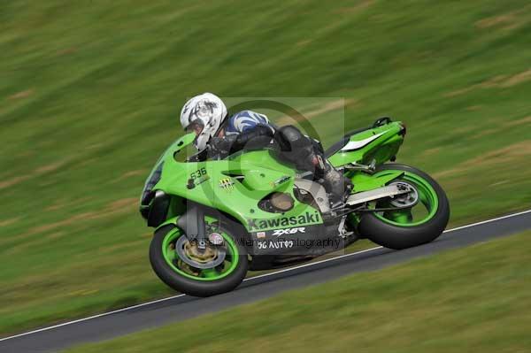 Motorcycle action photographs;Trackday digital images;cadwell;cadwell park photographs;event digital images;eventdigitalimages;motor racing louth lincolnshire;no limits trackdays;peter wileman photography;trackday;trackday photos