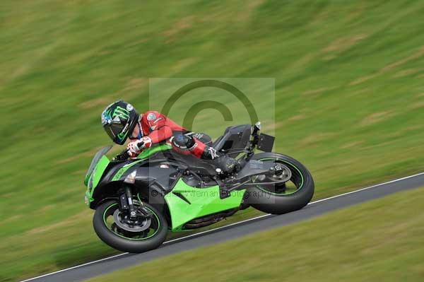 Motorcycle action photographs;Trackday digital images;cadwell;cadwell park photographs;event digital images;eventdigitalimages;motor racing louth lincolnshire;no limits trackdays;peter wileman photography;trackday;trackday photos