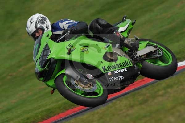 Motorcycle action photographs;Trackday digital images;cadwell;cadwell park photographs;event digital images;eventdigitalimages;motor racing louth lincolnshire;no limits trackdays;peter wileman photography;trackday;trackday photos