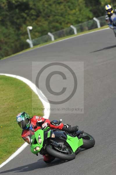 Motorcycle action photographs;Trackday digital images;cadwell;cadwell park photographs;event digital images;eventdigitalimages;motor racing louth lincolnshire;no limits trackdays;peter wileman photography;trackday;trackday photos