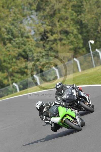 Motorcycle action photographs;Trackday digital images;cadwell;cadwell park photographs;event digital images;eventdigitalimages;motor racing louth lincolnshire;no limits trackdays;peter wileman photography;trackday;trackday photos