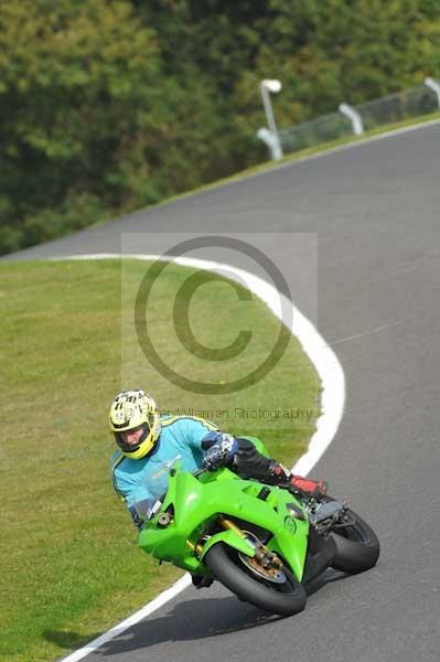 Motorcycle action photographs;Trackday digital images;cadwell;cadwell park photographs;event digital images;eventdigitalimages;motor racing louth lincolnshire;no limits trackdays;peter wileman photography;trackday;trackday photos