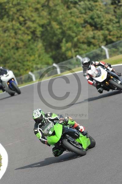 Motorcycle action photographs;Trackday digital images;cadwell;cadwell park photographs;event digital images;eventdigitalimages;motor racing louth lincolnshire;no limits trackdays;peter wileman photography;trackday;trackday photos