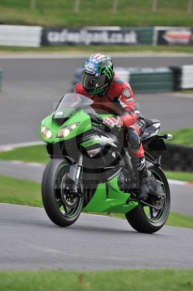 Motorcycle action photographs;Trackday digital images;cadwell;cadwell park photographs;event digital images;eventdigitalimages;motor racing louth lincolnshire;no limits trackdays;peter wileman photography;trackday;trackday photos