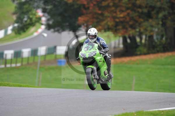 Motorcycle action photographs;Trackday digital images;cadwell;cadwell park photographs;event digital images;eventdigitalimages;motor racing louth lincolnshire;no limits trackdays;peter wileman photography;trackday;trackday photos