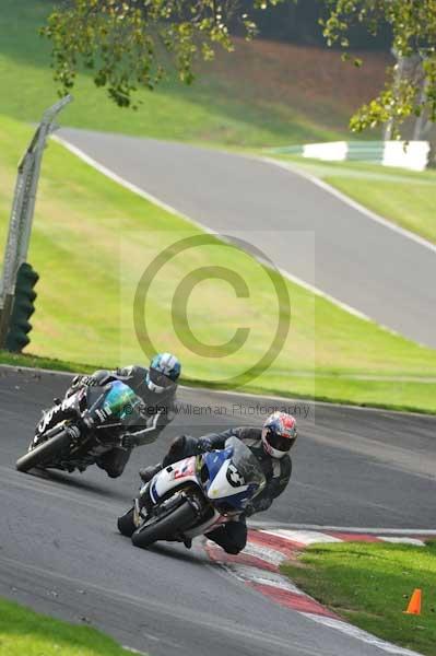 Motorcycle action photographs;Trackday digital images;cadwell;cadwell park photographs;event digital images;eventdigitalimages;motor racing louth lincolnshire;no limits trackdays;peter wileman photography;trackday;trackday photos