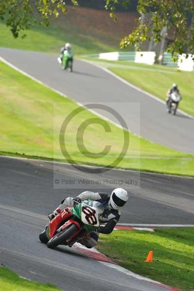 Motorcycle action photographs;Trackday digital images;cadwell;cadwell park photographs;event digital images;eventdigitalimages;motor racing louth lincolnshire;no limits trackdays;peter wileman photography;trackday;trackday photos