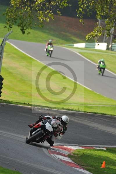 Motorcycle action photographs;Trackday digital images;cadwell;cadwell park photographs;event digital images;eventdigitalimages;motor racing louth lincolnshire;no limits trackdays;peter wileman photography;trackday;trackday photos