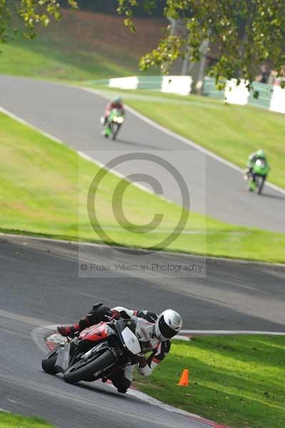 Motorcycle action photographs;Trackday digital images;cadwell;cadwell park photographs;event digital images;eventdigitalimages;motor racing louth lincolnshire;no limits trackdays;peter wileman photography;trackday;trackday photos