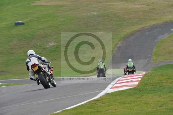 Motorcycle action photographs;Trackday digital images;cadwell;cadwell park photographs;event digital images;eventdigitalimages;motor racing louth lincolnshire;no limits trackdays;peter wileman photography;trackday;trackday photos
