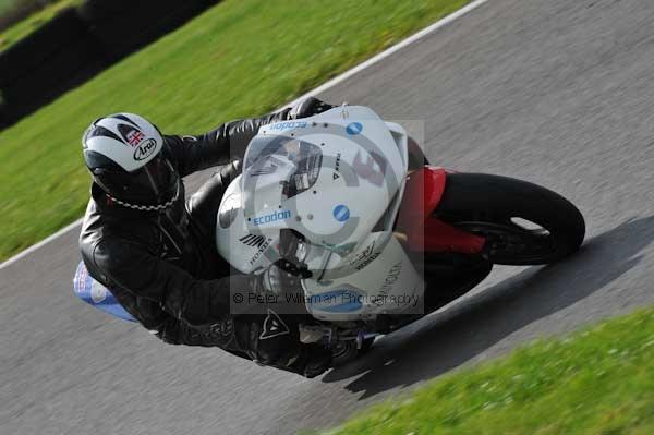 Motorcycle action photographs;Trackday digital images;cadwell;cadwell park photographs;event digital images;eventdigitalimages;motor racing louth lincolnshire;no limits trackdays;peter wileman photography;trackday;trackday photos