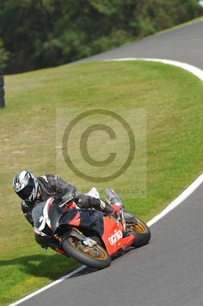 Motorcycle action photographs;Trackday digital images;cadwell;cadwell park photographs;event digital images;eventdigitalimages;motor racing louth lincolnshire;no limits trackdays;peter wileman photography;trackday;trackday photos