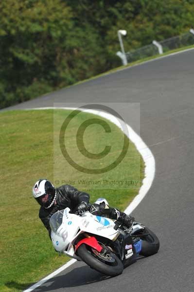 Motorcycle action photographs;Trackday digital images;cadwell;cadwell park photographs;event digital images;eventdigitalimages;motor racing louth lincolnshire;no limits trackdays;peter wileman photography;trackday;trackday photos