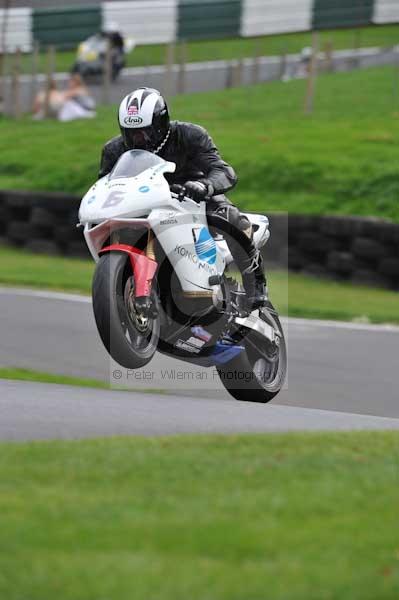 Motorcycle action photographs;Trackday digital images;cadwell;cadwell park photographs;event digital images;eventdigitalimages;motor racing louth lincolnshire;no limits trackdays;peter wileman photography;trackday;trackday photos