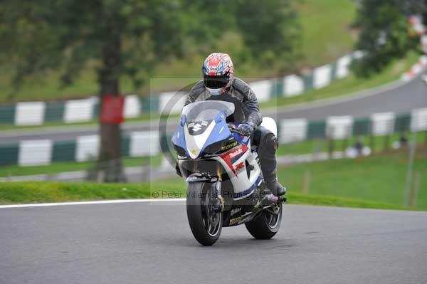 Motorcycle action photographs;Trackday digital images;cadwell;cadwell park photographs;event digital images;eventdigitalimages;motor racing louth lincolnshire;no limits trackdays;peter wileman photography;trackday;trackday photos