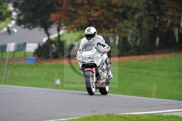Motorcycle action photographs;Trackday digital images;cadwell;cadwell park photographs;event digital images;eventdigitalimages;motor racing louth lincolnshire;no limits trackdays;peter wileman photography;trackday;trackday photos