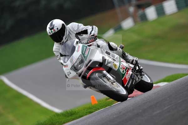 Motorcycle action photographs;Trackday digital images;cadwell;cadwell park photographs;event digital images;eventdigitalimages;motor racing louth lincolnshire;no limits trackdays;peter wileman photography;trackday;trackday photos