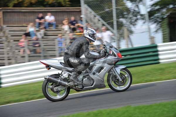 Motorcycle action photographs;Trackday digital images;cadwell;cadwell park photographs;event digital images;eventdigitalimages;motor racing louth lincolnshire;no limits trackdays;peter wileman photography;trackday;trackday photos