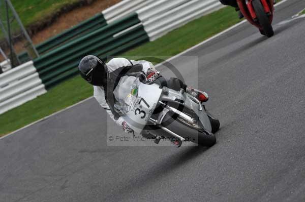 Motorcycle action photographs;Trackday digital images;cadwell;cadwell park photographs;event digital images;eventdigitalimages;motor racing louth lincolnshire;no limits trackdays;peter wileman photography;trackday;trackday photos