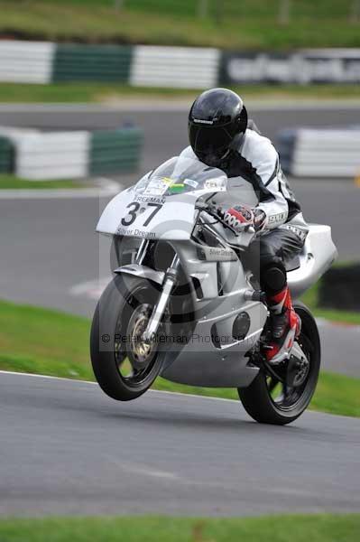 Motorcycle action photographs;Trackday digital images;cadwell;cadwell park photographs;event digital images;eventdigitalimages;motor racing louth lincolnshire;no limits trackdays;peter wileman photography;trackday;trackday photos