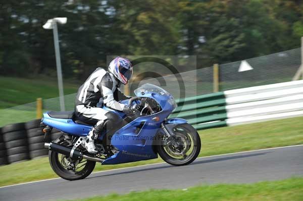 Motorcycle action photographs;Trackday digital images;cadwell;cadwell park photographs;event digital images;eventdigitalimages;motor racing louth lincolnshire;no limits trackdays;peter wileman photography;trackday;trackday photos